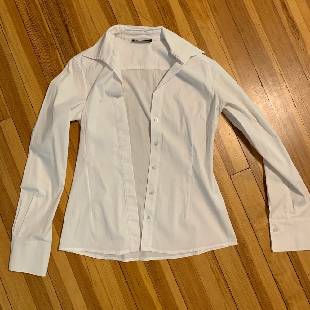White fitter button down shirt